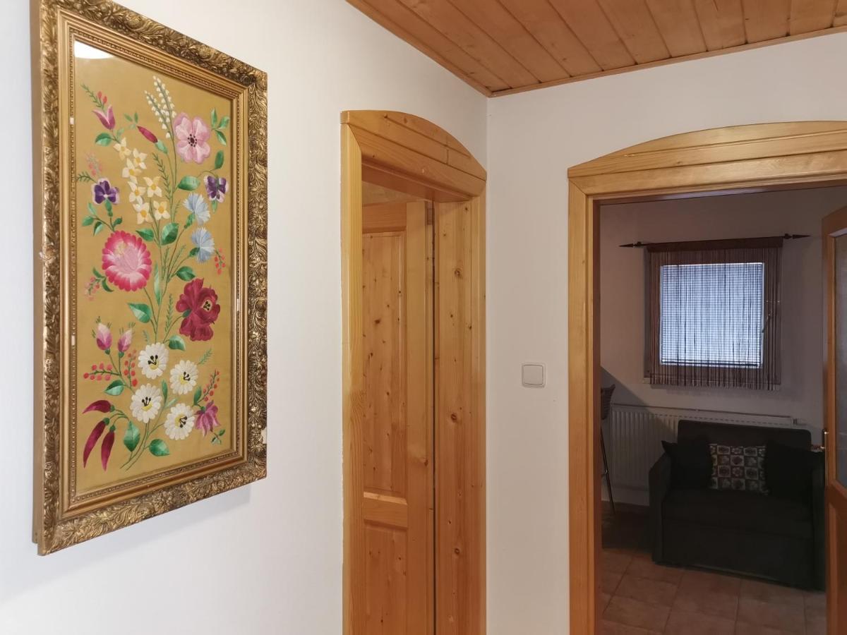 Penzion Rudolf Prievidza Exteriör bild