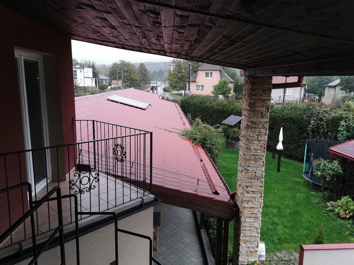 Penzion Rudolf Prievidza Exteriör bild